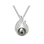 Diana Queen (on black)