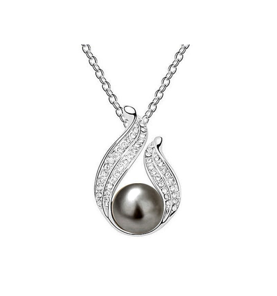 Diana Queen (on black)